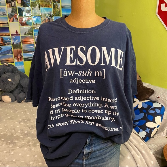Other - Awesome graphic tee
